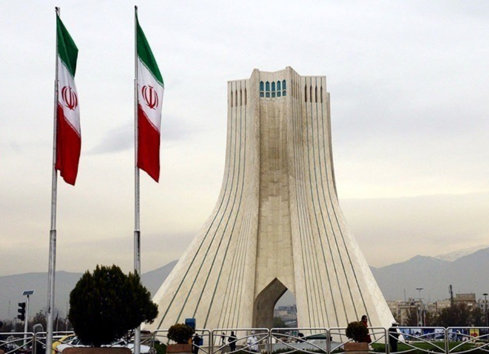 Иран отменит печати в паспорта иностранных туристов