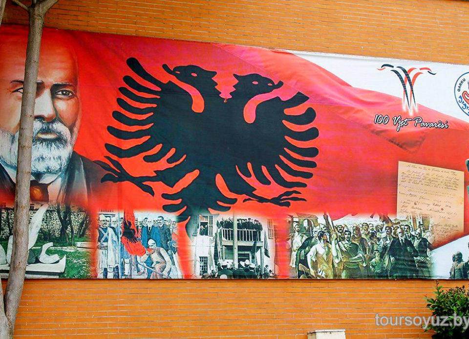 Албания планирует открыть границу после 18 мая