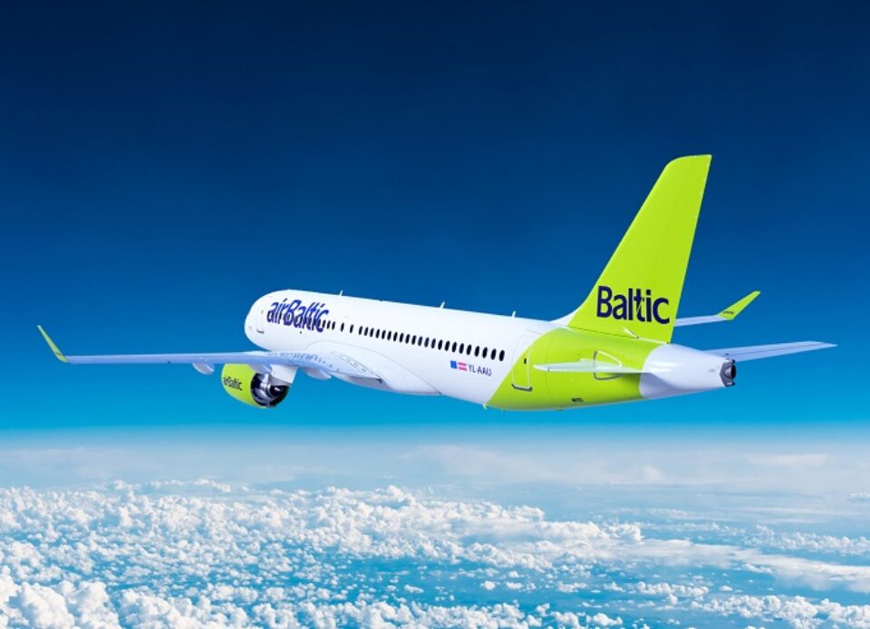 С 15 января airBaltic перед посадкой будет требовать отрицательный пцр-тест