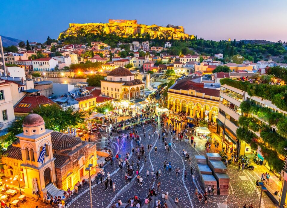 Греция ввела новые ограничения для туристов на время новогодних праздников