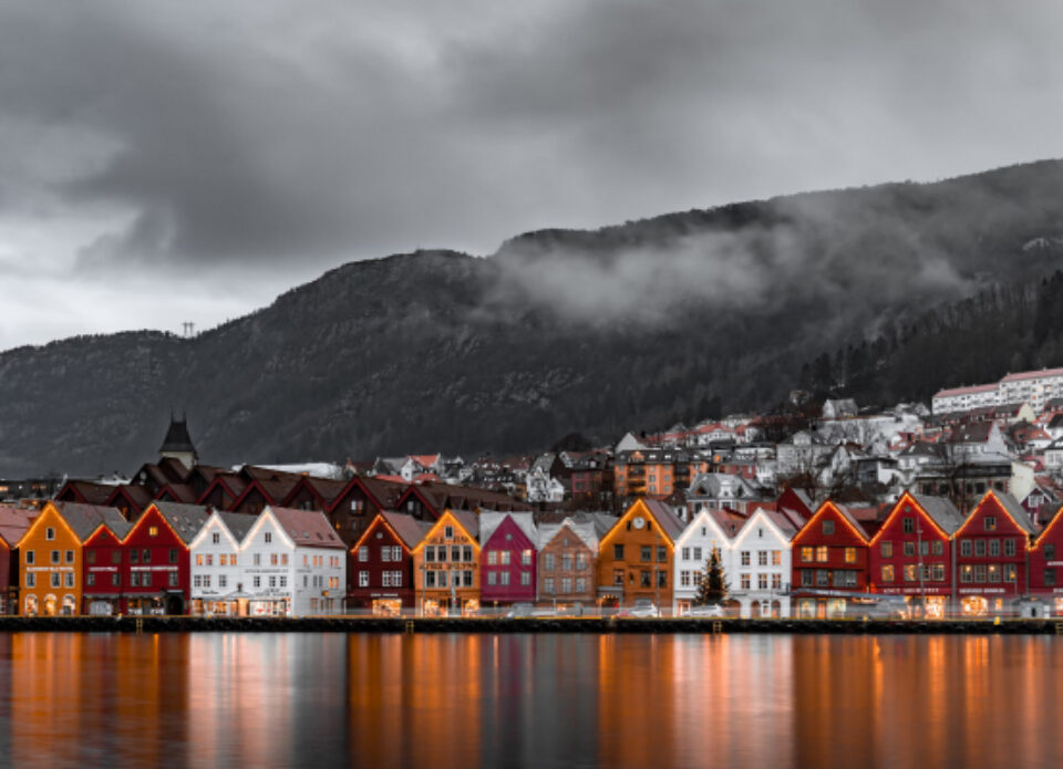 Норвегия разрешила въезд в страну без карантина