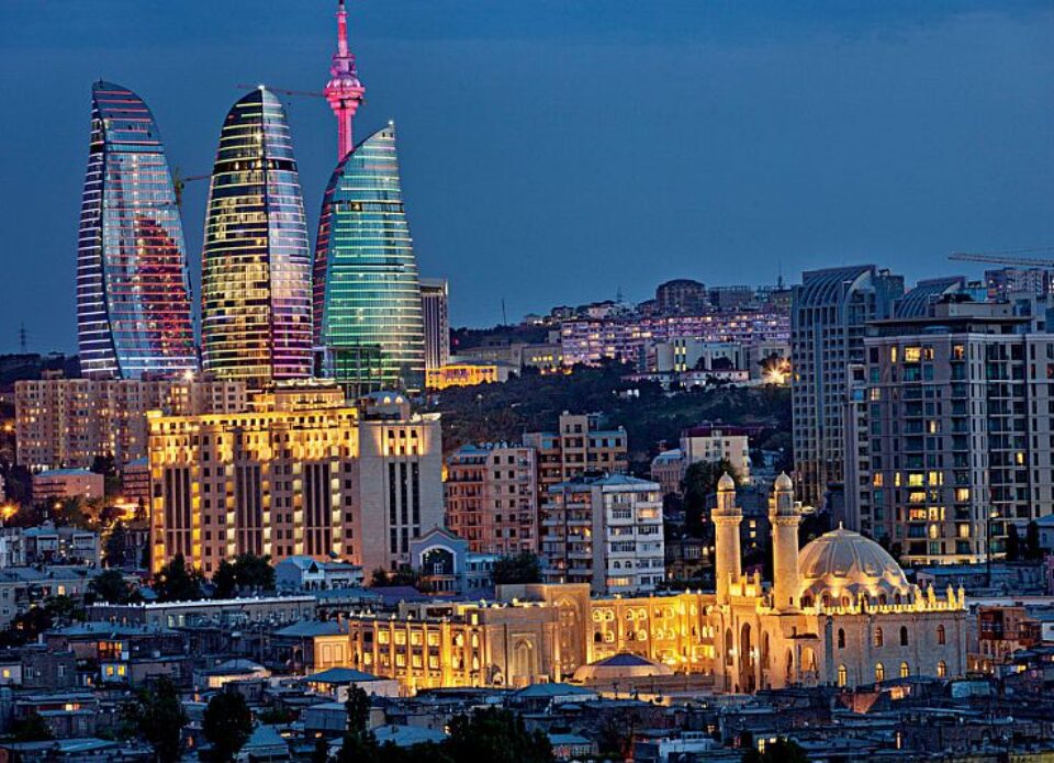 Для въезда в Азербайджан больше не нужен прц-тест