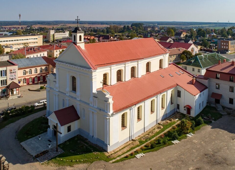 «Алмазный венец Новогрудка» и другие экскурсии: что посмотреть в Беларуси на этой неделе
