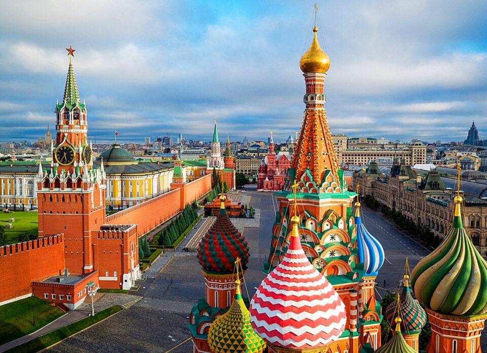 По сравнению с 2019 годом въездной турпоток в Россию упал в 35 раз
