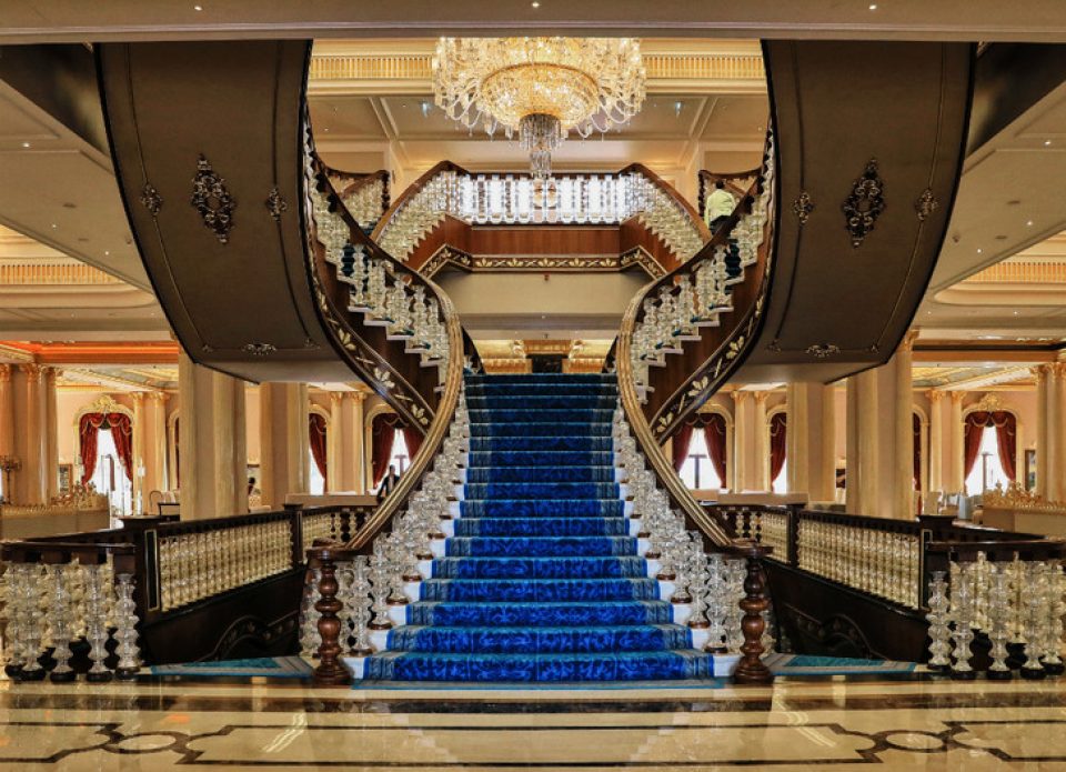 Знаковые отели Турции: Titanic Mardan Palace