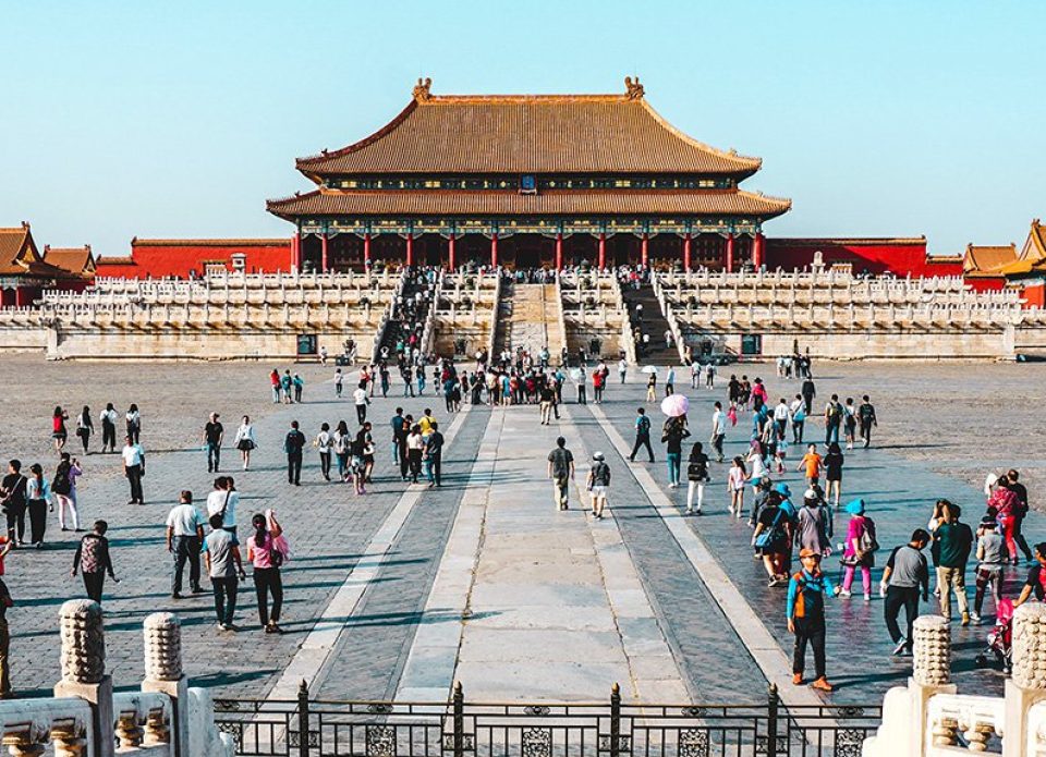 Китай разрешил въезд в страну иностранным туристическим группам