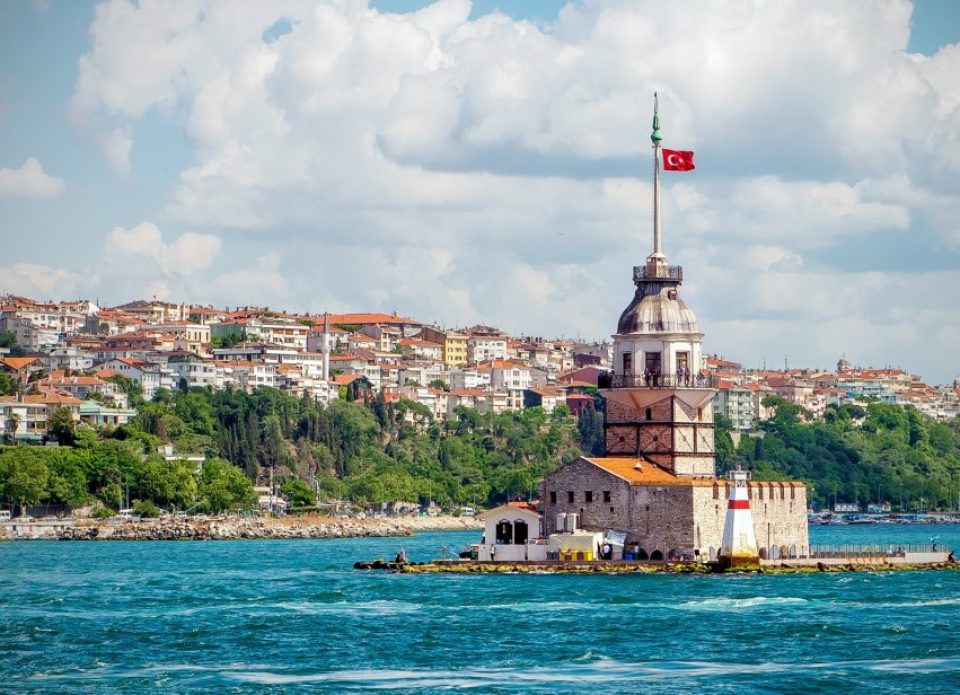 В Стамбуле после реконструкции открывается Девичья башня