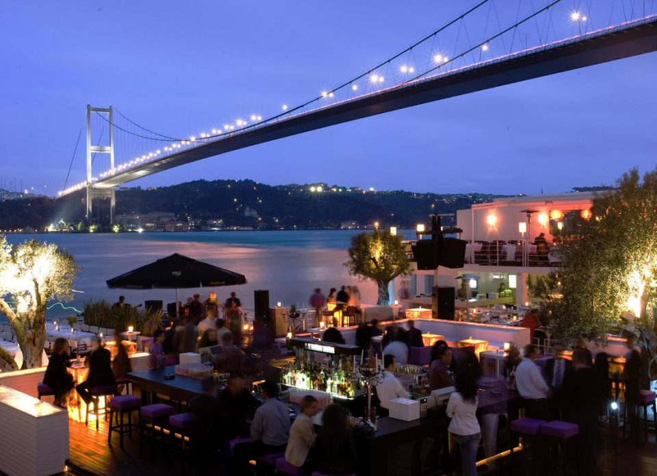 5 ночных заведений Стамбула, которые стоит посетить