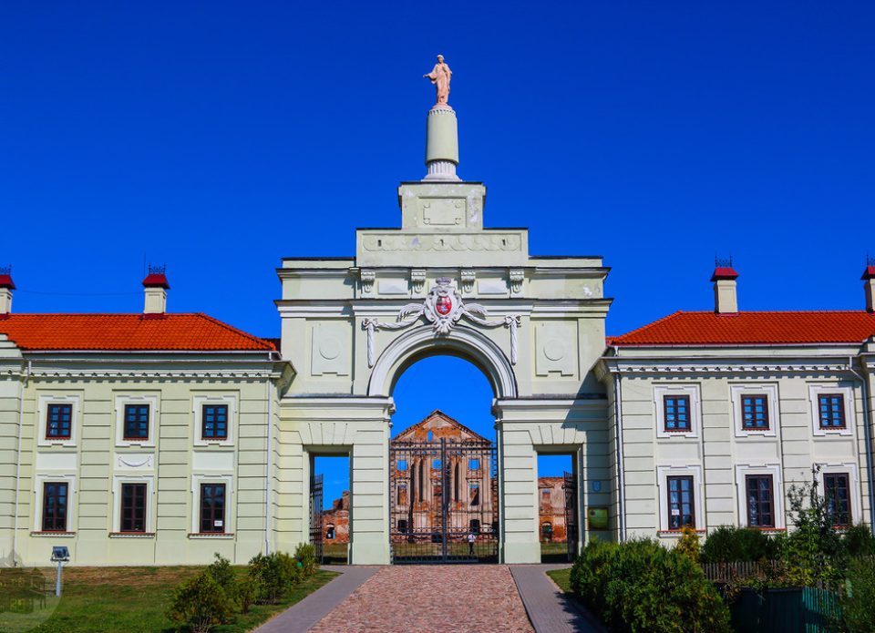 Наступіла лета — прыйшоў час запальваць зоркі-экскурсіі па Беларусі