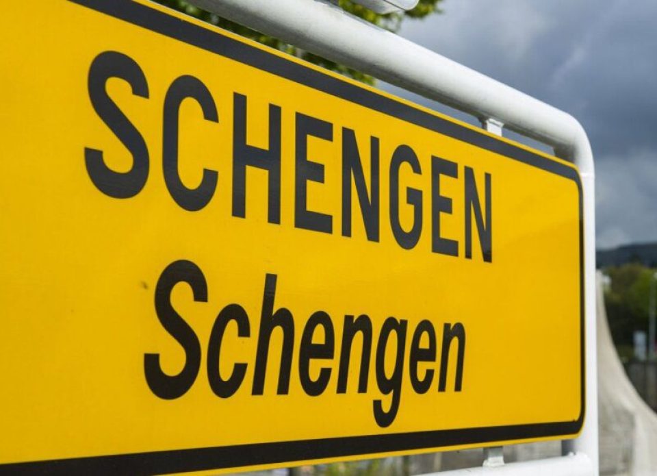 12 октября в Шенгене запустили цифровую систему контроля въезда и выезда