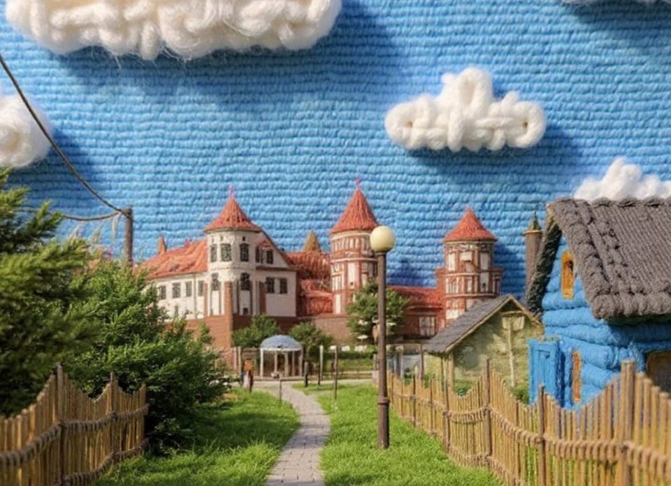 В Threads набирает обороты душевный флешмоб – «вязаные» белорусские города