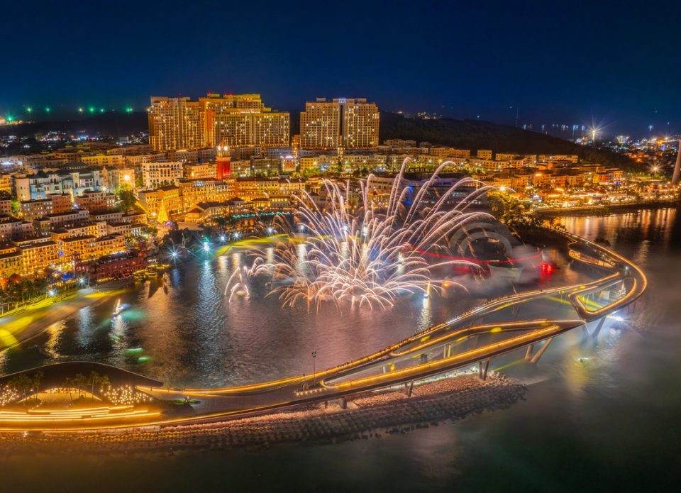 Топ-3 лучших мест для просмотра SYMPHONY OF THE SEA на Фукуоке