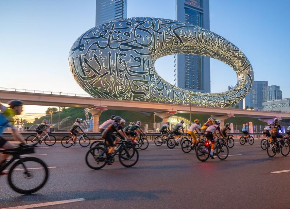 С 1 по 30 ноября в Дубае проходит Dubai Fitness Challenge 2025