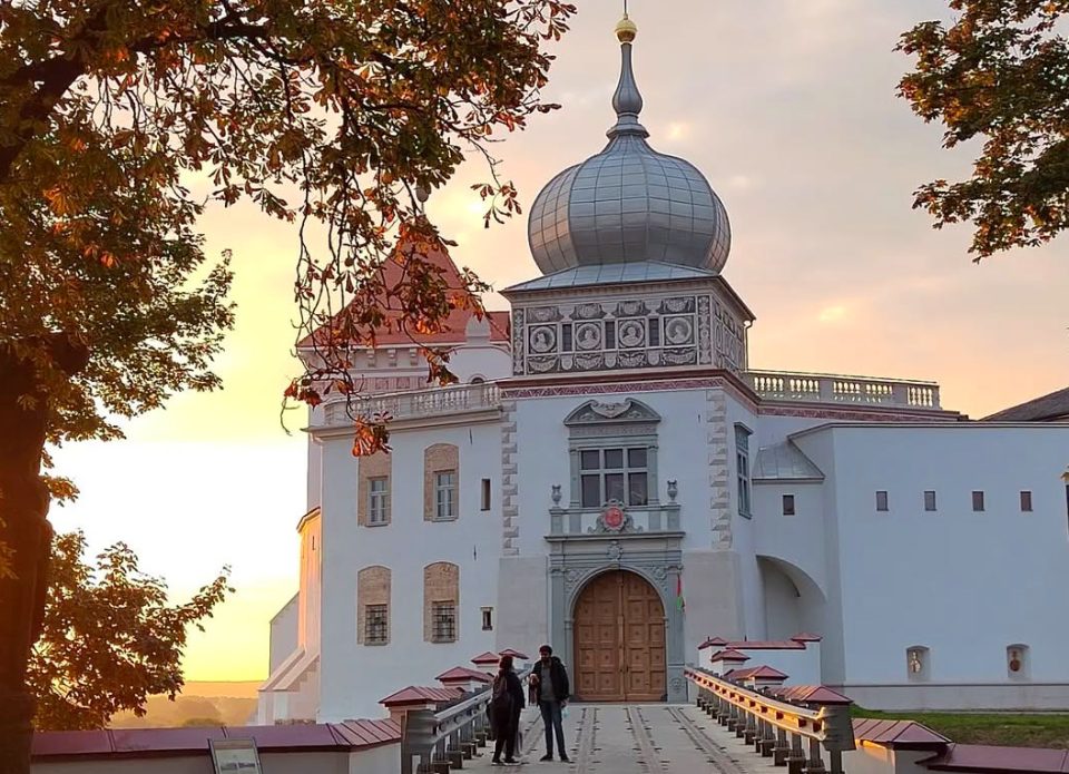 «Виаполь» рекомендует: межсезонье – лучшее время для посещения таких музеев, как Старый замок в Гродно