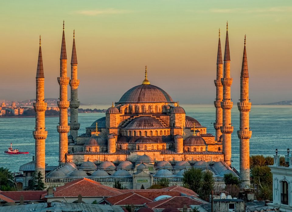 Министерство культуры и туризма Турции: туристический сектор функционирует в обычном режиме