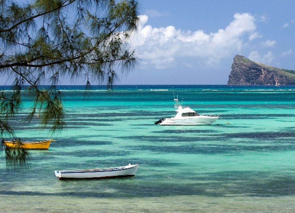 Как эффект парализации авиахабов Персидского залива повлиял на въездной туризм на Маврикии