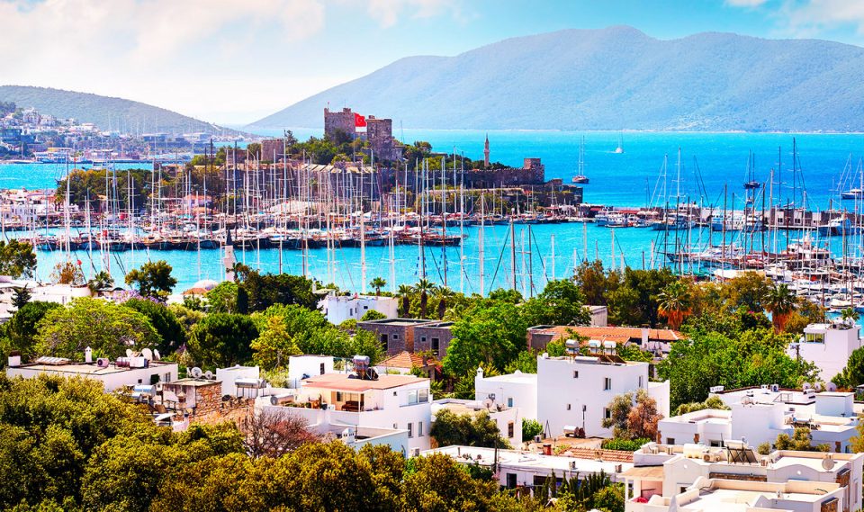 «АэроБелСервис» и «Белавиа» ставят дополнительную цепочку в Бодрум