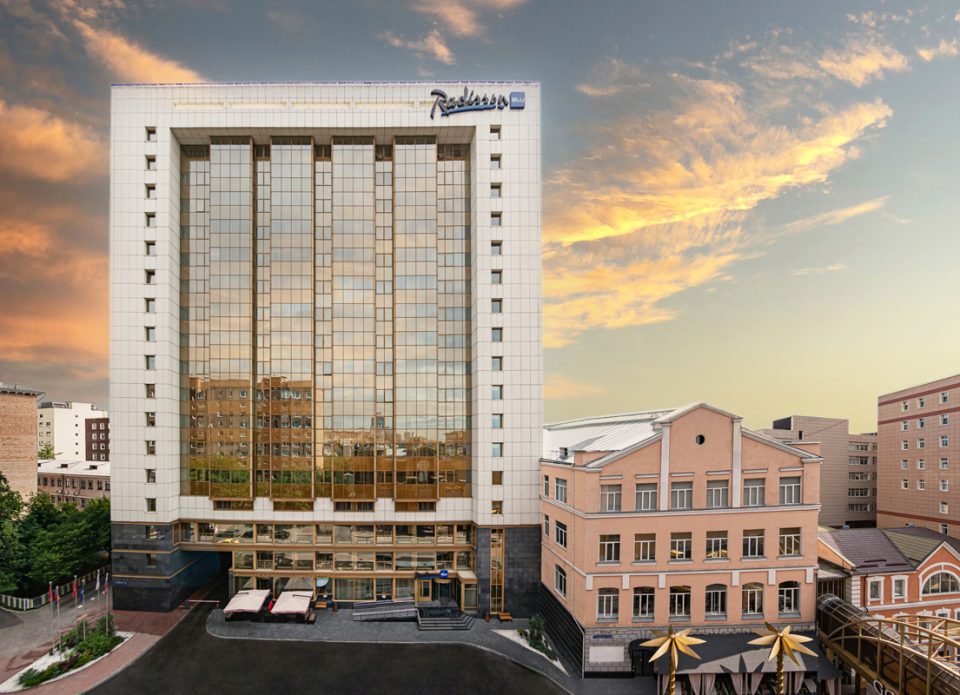 В этом году московский отель «Radisson Blu Белорусская» отмечает 15-летие