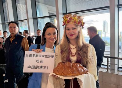 Китайские трэвел-блогеры прибыли в Беларусь: как их встречали в Национальном аэропорту «Минск»
